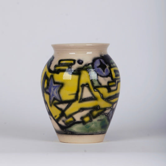 streetart vase tags graffiti luxury